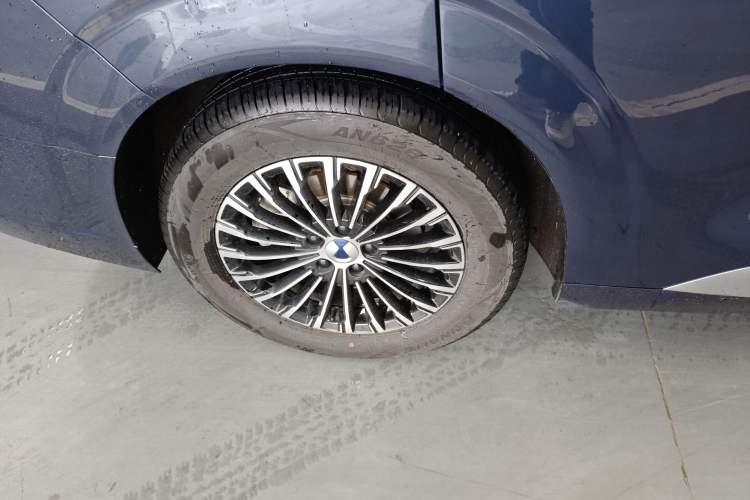 Used Denza D9 2022 DM-i 970 Four-Wheel Drive Prestige Model