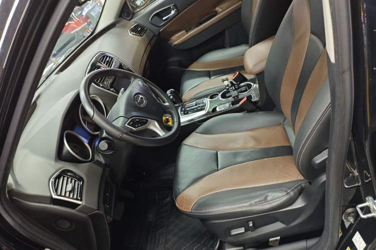 Used GAC Trumpchi GS5 Super 2016 2.0L Automatic Two-Wheel Drive Anniversary Edition
