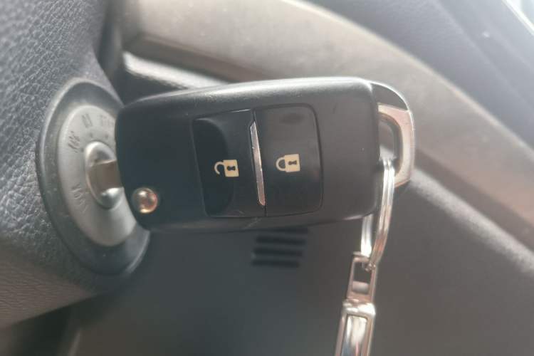 Used CHANGAN OSHAN CX70 2016 1.6L Manual Luxury Model