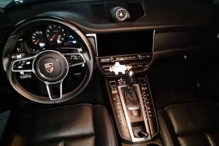 Used Porsche Macan 2021 Macan 2.0T
