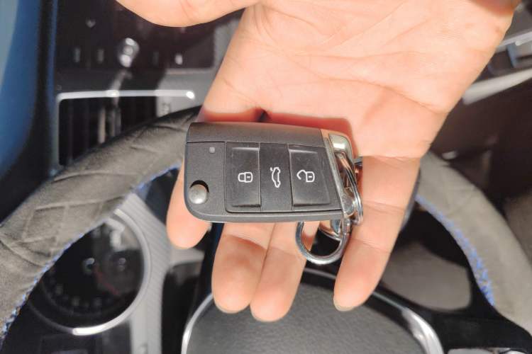 Used Volkswagen Golf Sportsvan 2016 230TSI Automatic Luxury Version