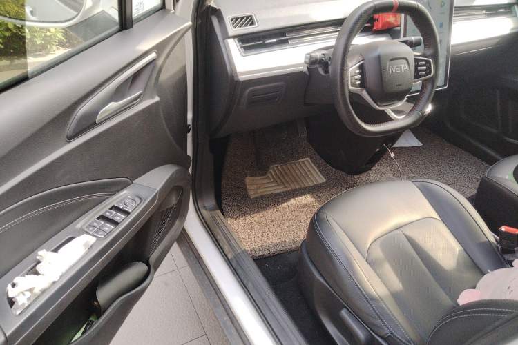 Used NETA V 2022 Long-Range Industry Custom Edition