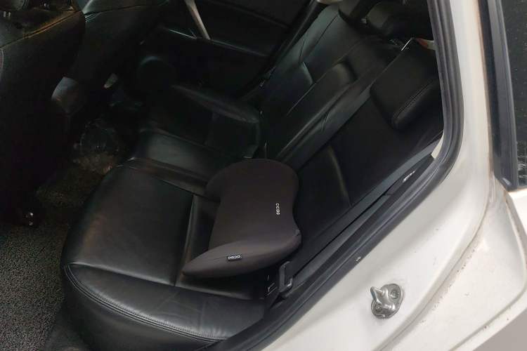 Used Mazda 3 2012 Hatchback 2.0L Automatic Luxury Model
