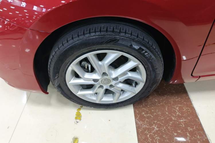 Used Nissan Tiida 2021 1.6L CVT Smart Drive Edition Left Front Wheel Hub