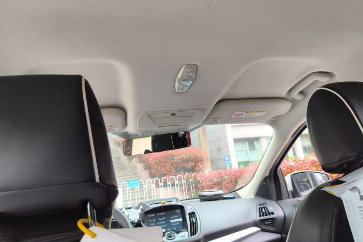 Used Ford Kuga 2013 1.6L GTDi Two-Wheel-Drive Comfort Model