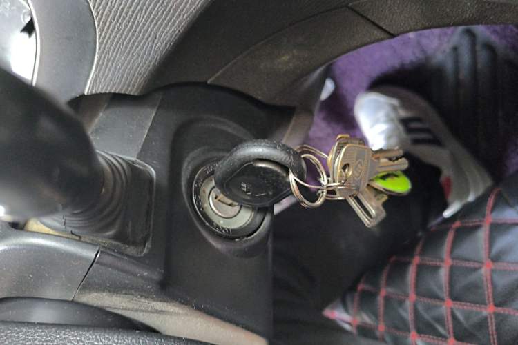 Used Wuling Hongguang 2014 1.2L Base Model China IV
