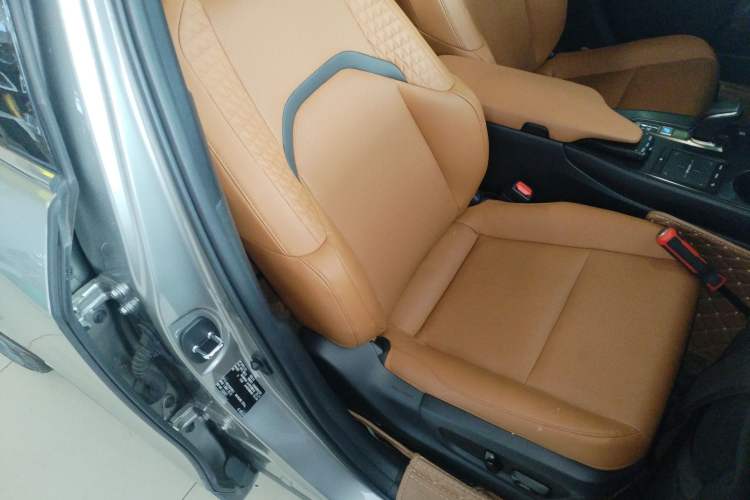 Used Lexus UX New Energy 2020 300e Pure·Joy Edition