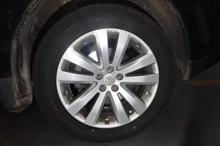 Used Subaru Forester 2011 2.5XS Automatic Luxury Edition Right Front Wheel Hub