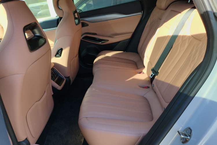 Used BYD Song L EV 2025 662 km Advanced Intelligent Driving Version