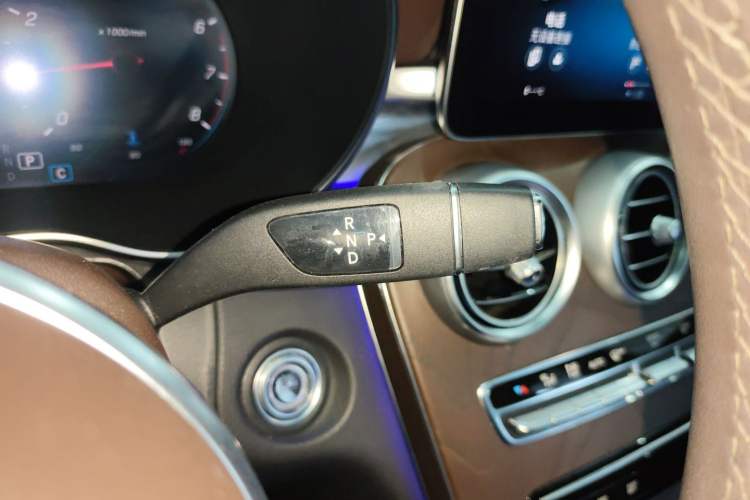 Used Mercedes-Benz GLC 2022 Facelift GLC 260 L 4MATIC Luxury Edition
