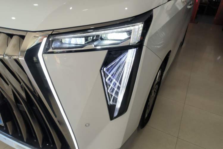 Used GAC Trumpchi M8 2024 Zongshi Series 400T Ultimate Edition Left Front Headlight