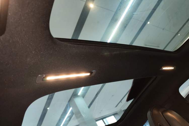 Used Mercedes-Benz EQS 2022 Updated Version 450+ Pioneer Edition Headliner