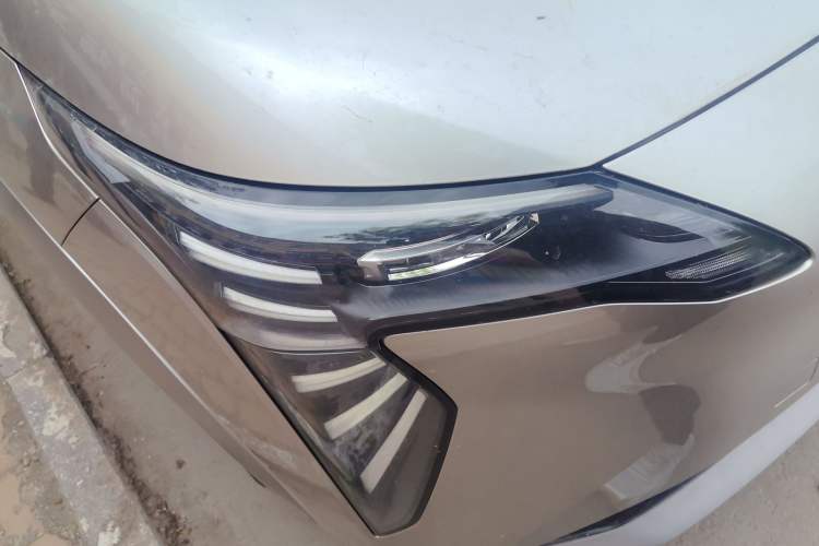 Used AION Y 2025 Plus 510 Enjoy Edition Right Front Headlight