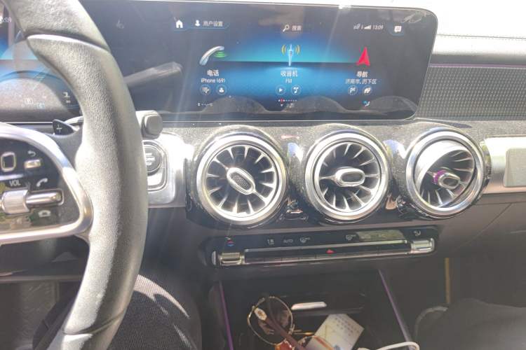 Used Mercedes-Benz GLB 2021 GLB 200 Fashion Model Audio And AC Panel