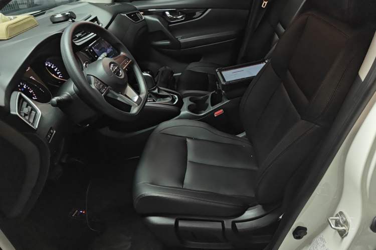 Used Nissan Qashqai 2022 2.0L CVT XV Smart Enjoyment Version
