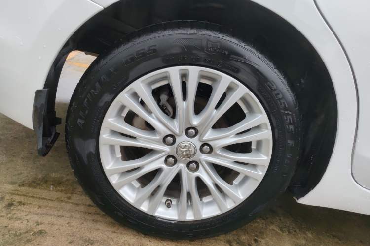 Used Buick GT 2015 15N Automatic Elite Version