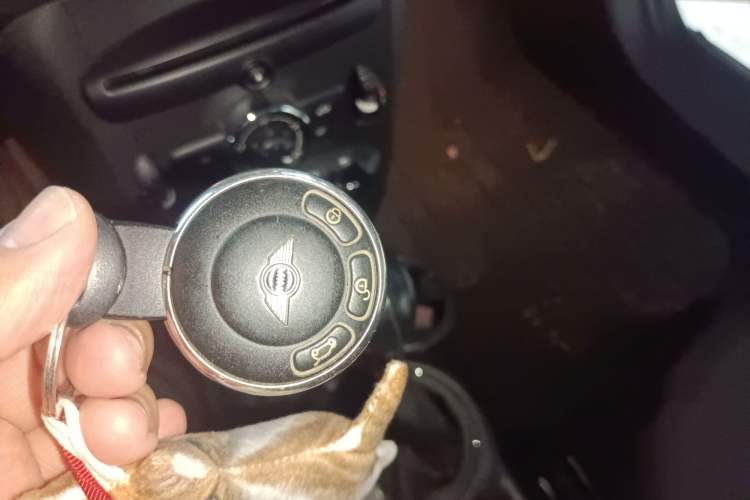 Used MINI 2011 1.6L ONE