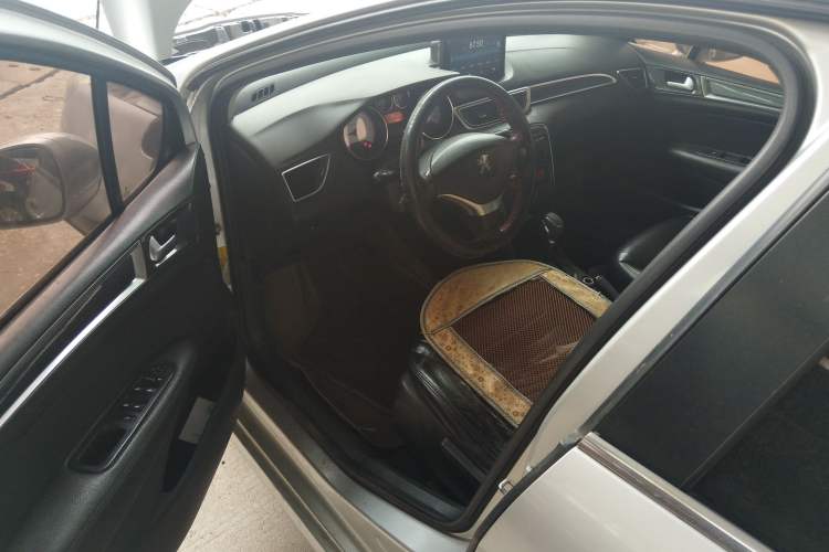 Used Peugeot 308 2012 1.6L Automatic Fashion Edition
