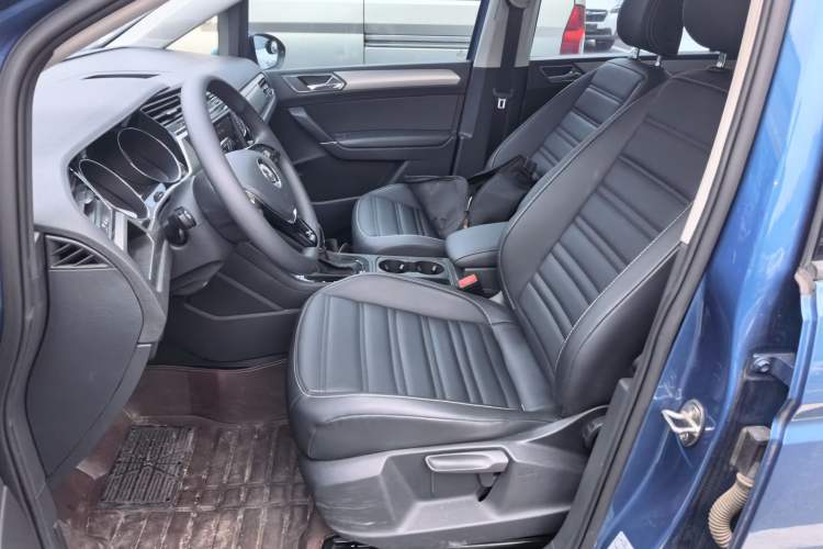 Used Volkswagen Touran 2018 Volkswagen Touran L 280TSI DSG Comfort Edition 7 Seats China V Emission Standard
