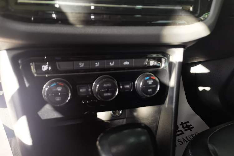 Used Volkswagen Tiguan L 2019 330TSI Automatic Two-Wheel Drive Panoramic Comfort Edition China V Standard