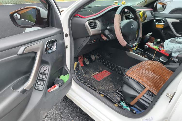 Used Citroen Elysee 2017 1.6L Manual Fashion Model Driver Seat