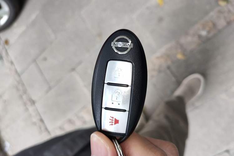 Used Nissan Tiida 2011 1.6L CVT Smart Version
