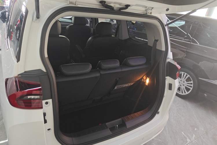 Used GAC Trumpchi M6 2023 PRO 270T DCT Luxury Edition Trunk