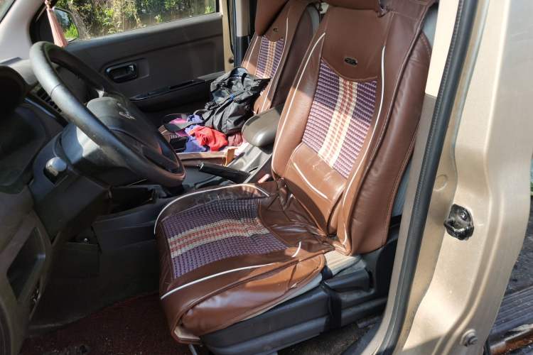 Used Wuling Rongguang V 2016 1.5L Practical Version Non-Power-Assisted