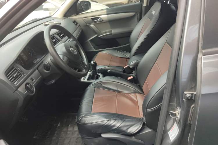 Used Volkswagen Lavida 2013 Revised Classic 1.6L Manual Fashion Edition Left Front Seat