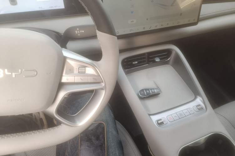 Used BYD Sealion 06 New Energy 2025 Model EV 520 Navigation Edition
