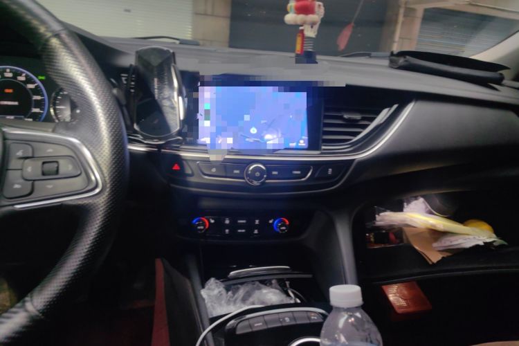 Used Buick Regal 2020 552T Luxury Version Audio And AC Panel