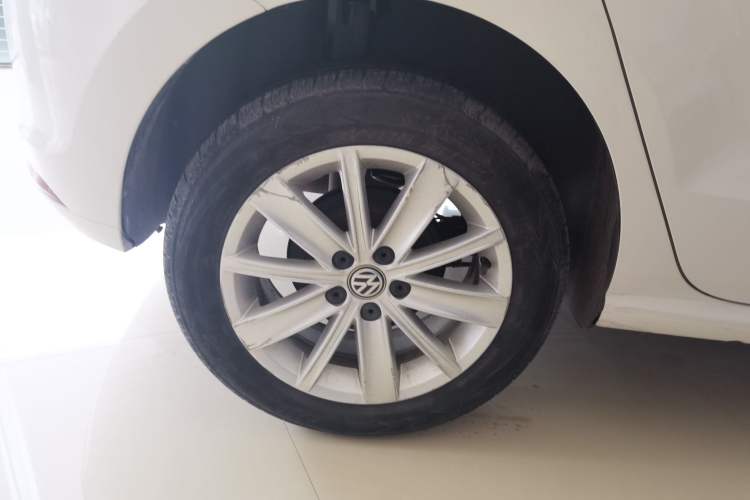 Used Volkswagen Polo 2014 1.6L Automatic Comfort Edition