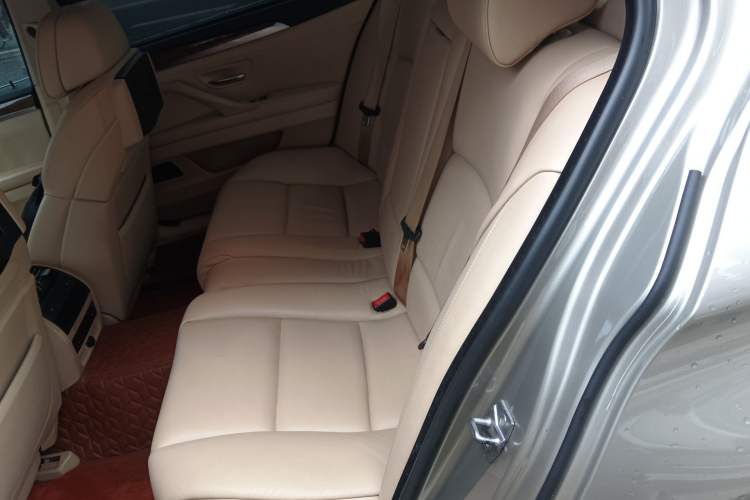 Used BMW 5 Series 2011 528Li Luxury Model Left Rear Seat