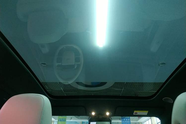 Used Li Auto i6 2025 Model Four-Wheel-Drive Standard Type Headliner