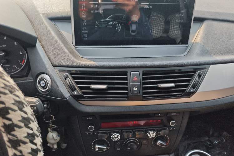 Used BMW X1 2013 sDrive18i Fashion Model
