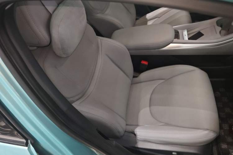 Used XPeng MONA M03 2025 600 with Ultra-Long Range Max Right Front Seat