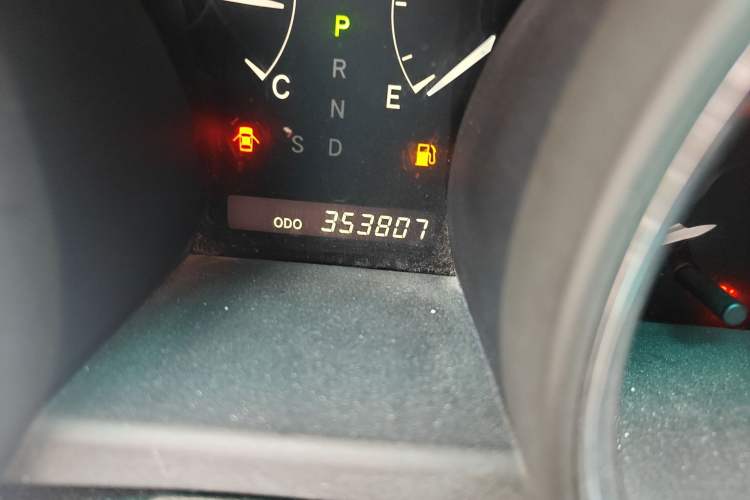 Used Toyota Highlander 2009 2.7L 2WD 5-Seater Elite Edition Odometer Close Up