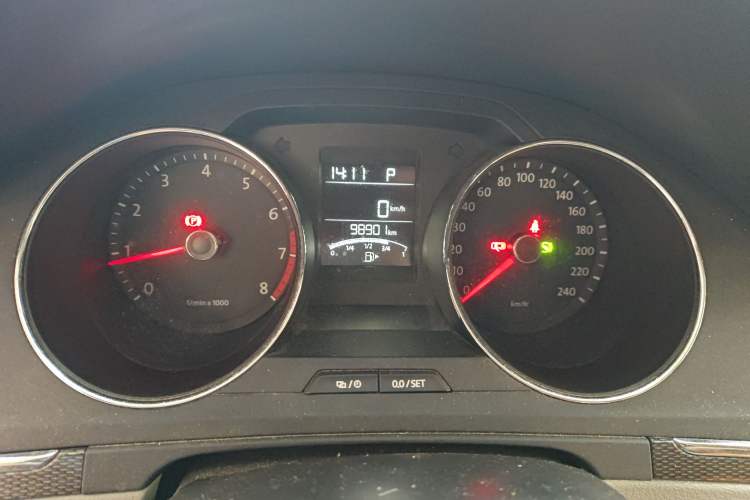 Used Volkswagen Bora 2013 1.6L Automatic Fashion Model
