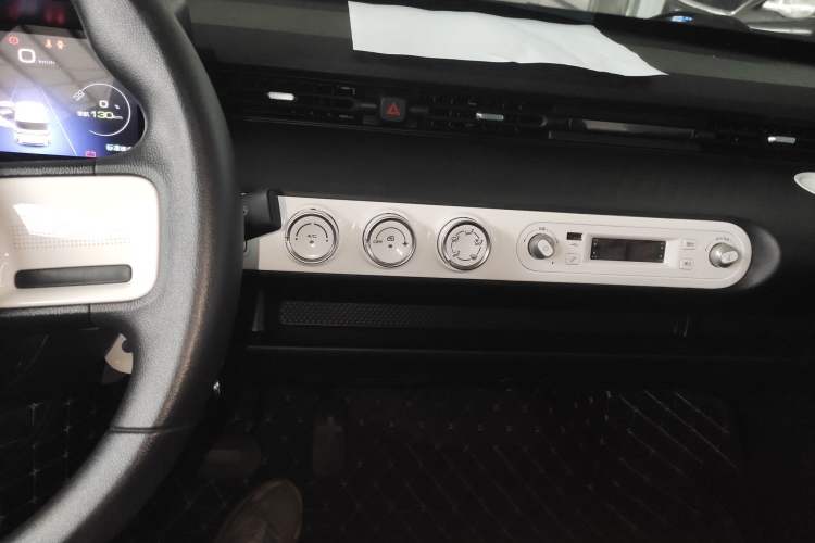 Used Wuling Hongguang MINIEV 2022 GAMEBOY 200km Gaming Edition with Lithium Iron Phosphate Audio And AC Panel