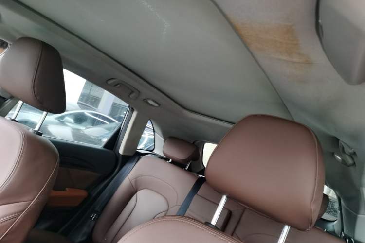 Used Zotye T600 2016 Sport Edition 1.5T Manual Prestige Model Headliner