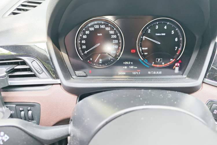 Used BMW X1 2022 sDrive25Li Leading Model Odometer Close Up