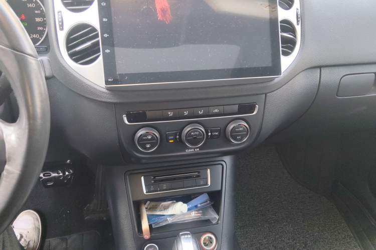 Used Volkswagen Tiguan 2016 280TSI Automatic Two-Wheel Drive Silk Road Comfort Edition