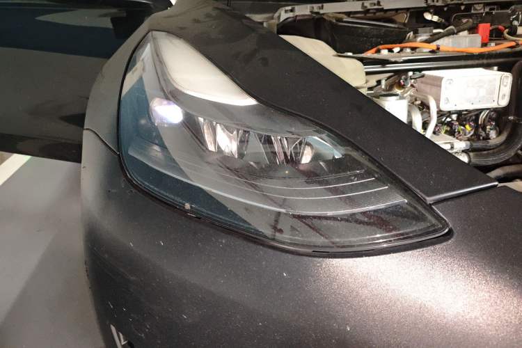 Used Tesla Model 3 2022 Rear-Wheel-Drive Version Right Front Headlight