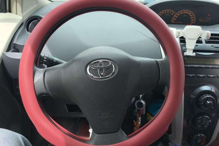 Used Toyota Yaris 2011 1.6E Automatic Charm Edition Steering Wheel