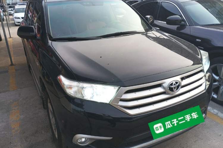 Used Toyota Highlander 2012 2.7L 2WD 5-Seater Elite Edition Front Right 45 Deg