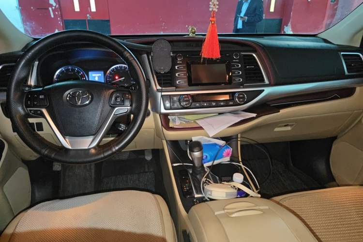 Used Toyota Highlander 2015 2.0T Four-Wheel Drive Luxury Edition 7-Seater
