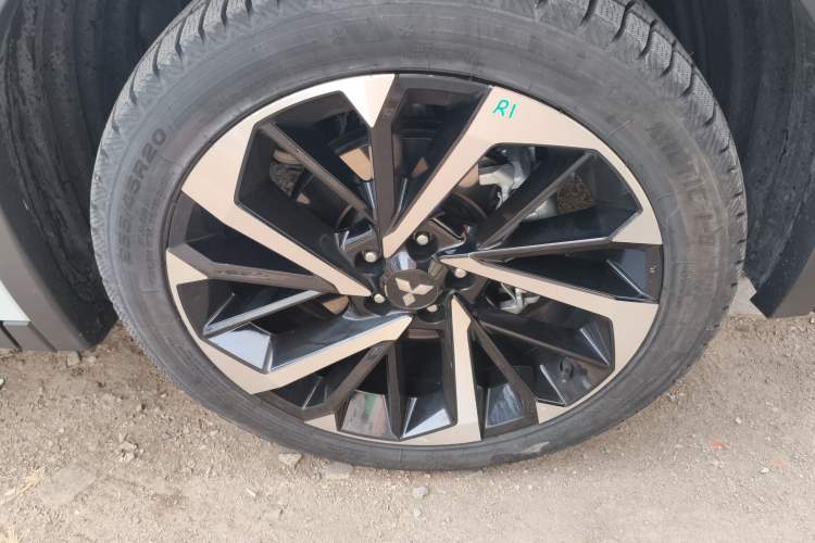 Used Mitsubishi Outlander 2023 1.5T CVT Four-Wheel Drive Excellence Edition 5 Seats
