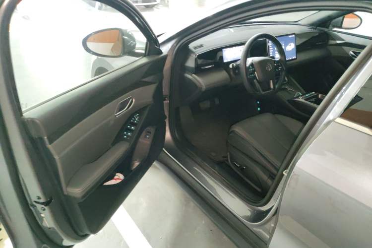 Used BYD Qin L 2025 EV 545KM Beyond Version