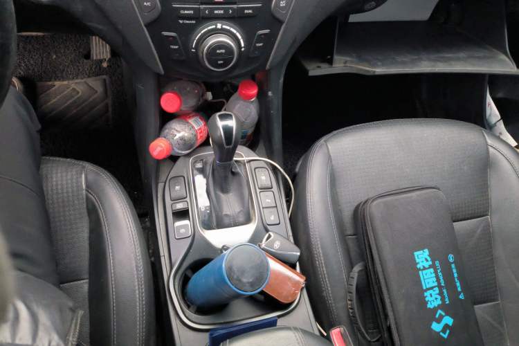 Used Hyundai Santa Fe 2013 Revised Version 2.0T Automatic All-Wheel Drive Top-Tier Trim