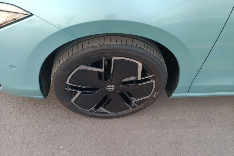 Used Volkswagen Passat 2025 Pro 380TSI Starry Dragon Luxury Edition
